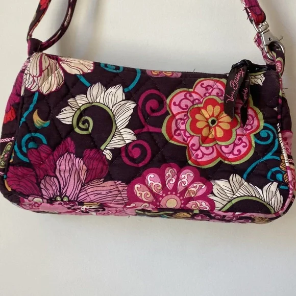 ☀️Vera Bradley Small adjustable strap purse 👛 - Picture 2 of 10